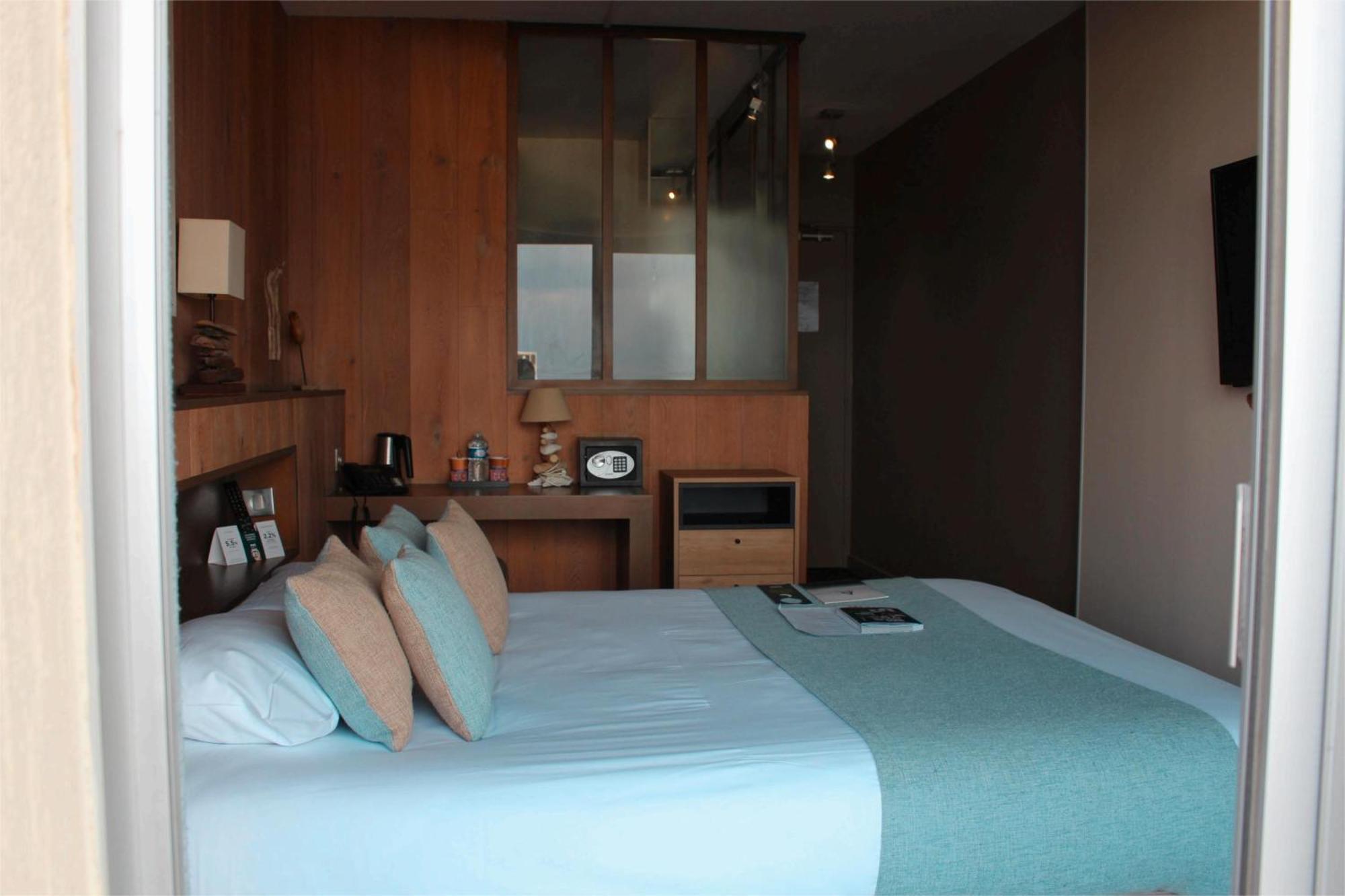 Logis Hotel Le Calluna Restaurant La Flottille Préfailles Eksteriør billede